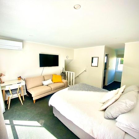 אגם טאופו 2 Mile Bay Guesthouse מראה חיצוני תמונה