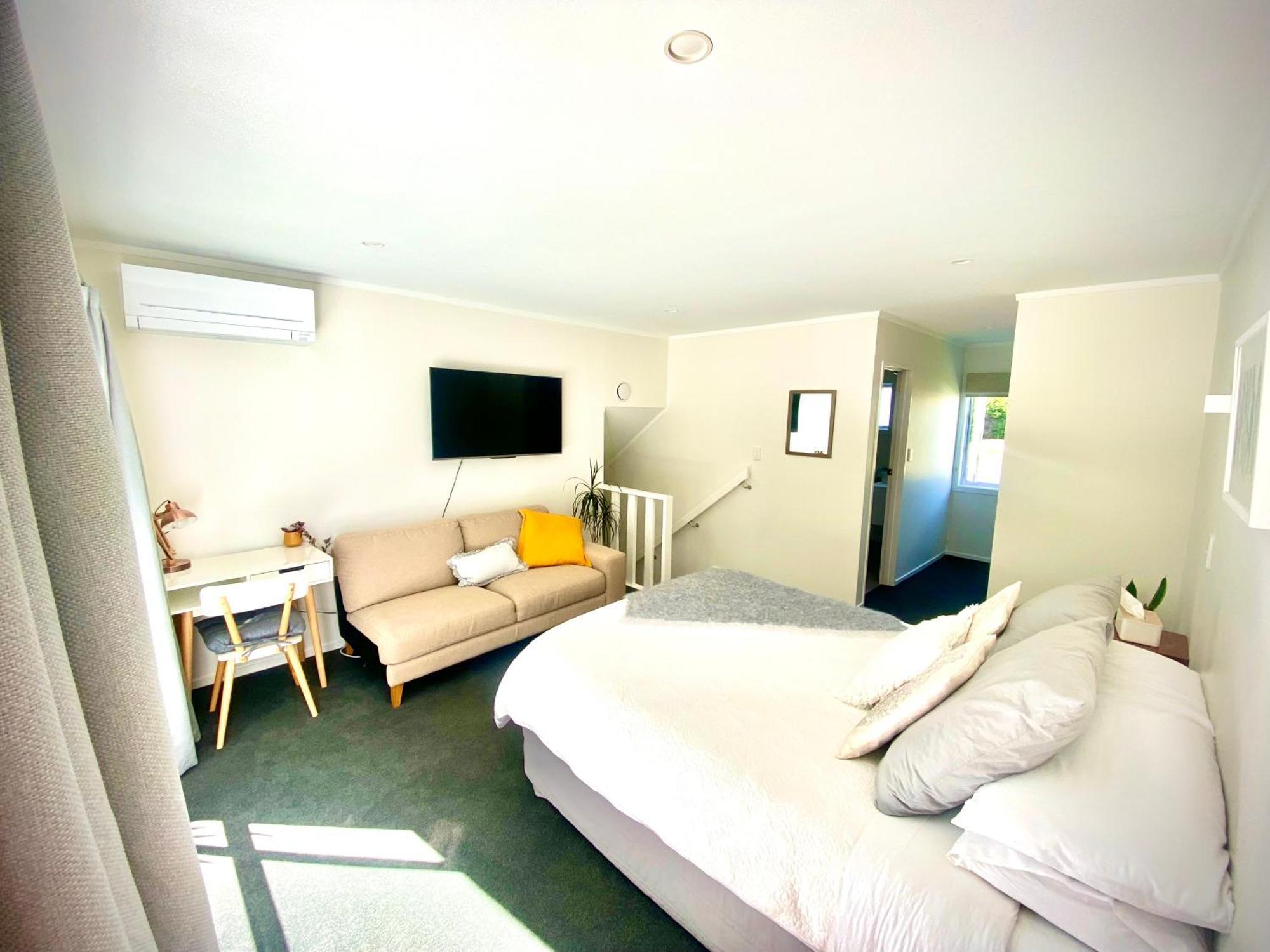 אגם טאופו 2 Mile Bay Guesthouse מראה חיצוני תמונה